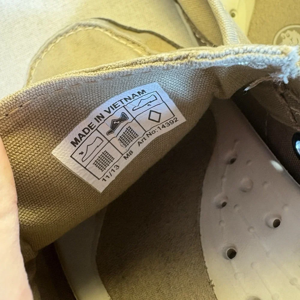 Crocs Beach Line Tan Canvas Men's Size 8 Slip On Boat Shoes‎